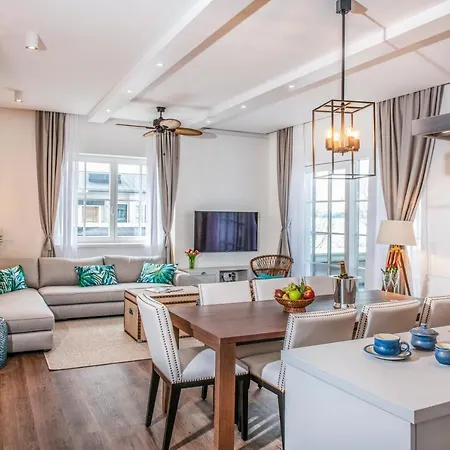 Balalake アパートホテル Szántód