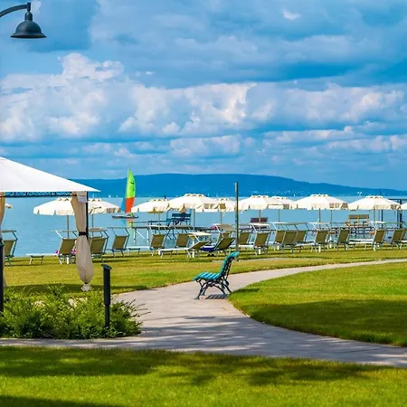 Apartahotel Balalake *